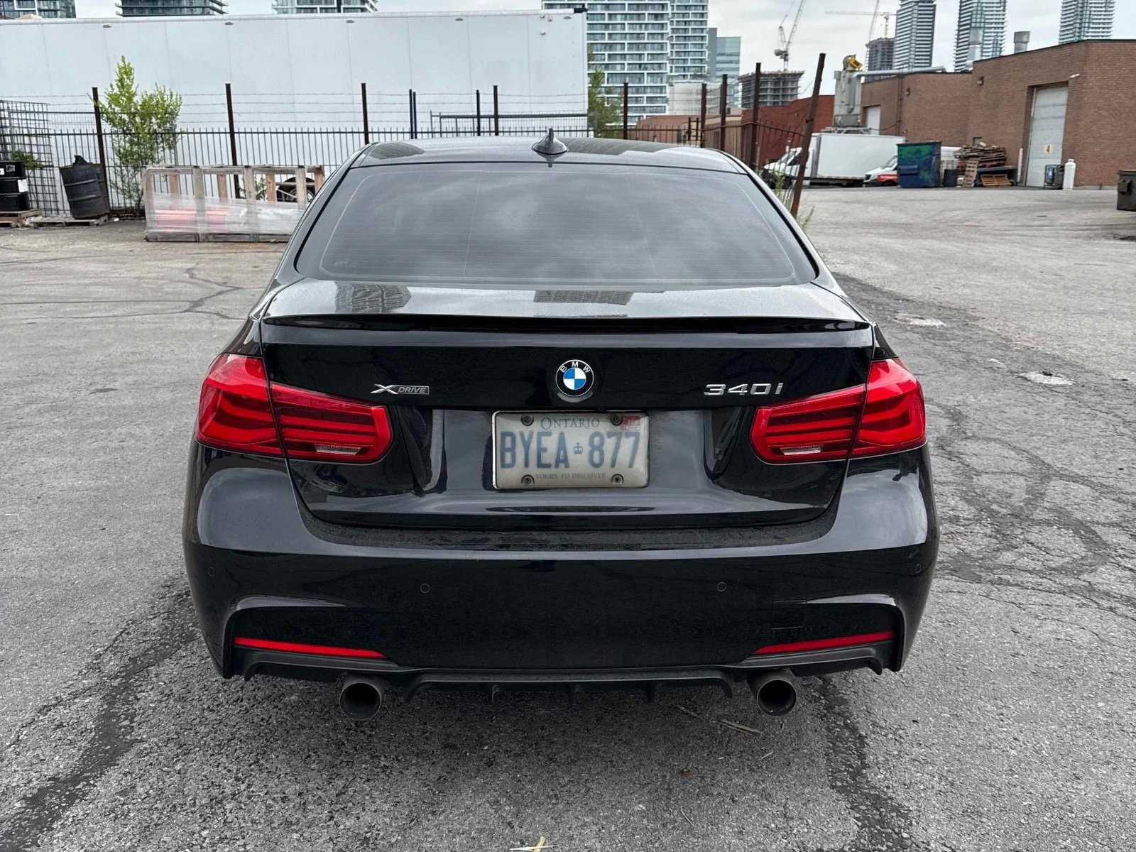 BMW 340 xi* MANUAL* HARMAN KARDON* 480HP* , снимка 4 - Автомобили и джипове - 55446915