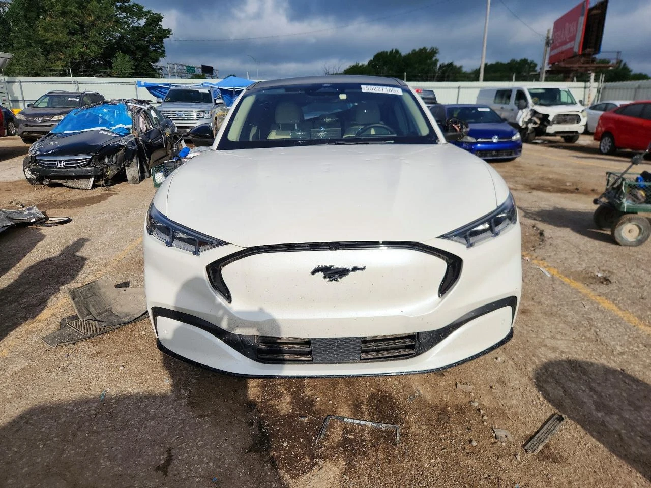 Ford Mustang Mach-E Premium, снимка 5 - Автомобили и джипове - 55469210
