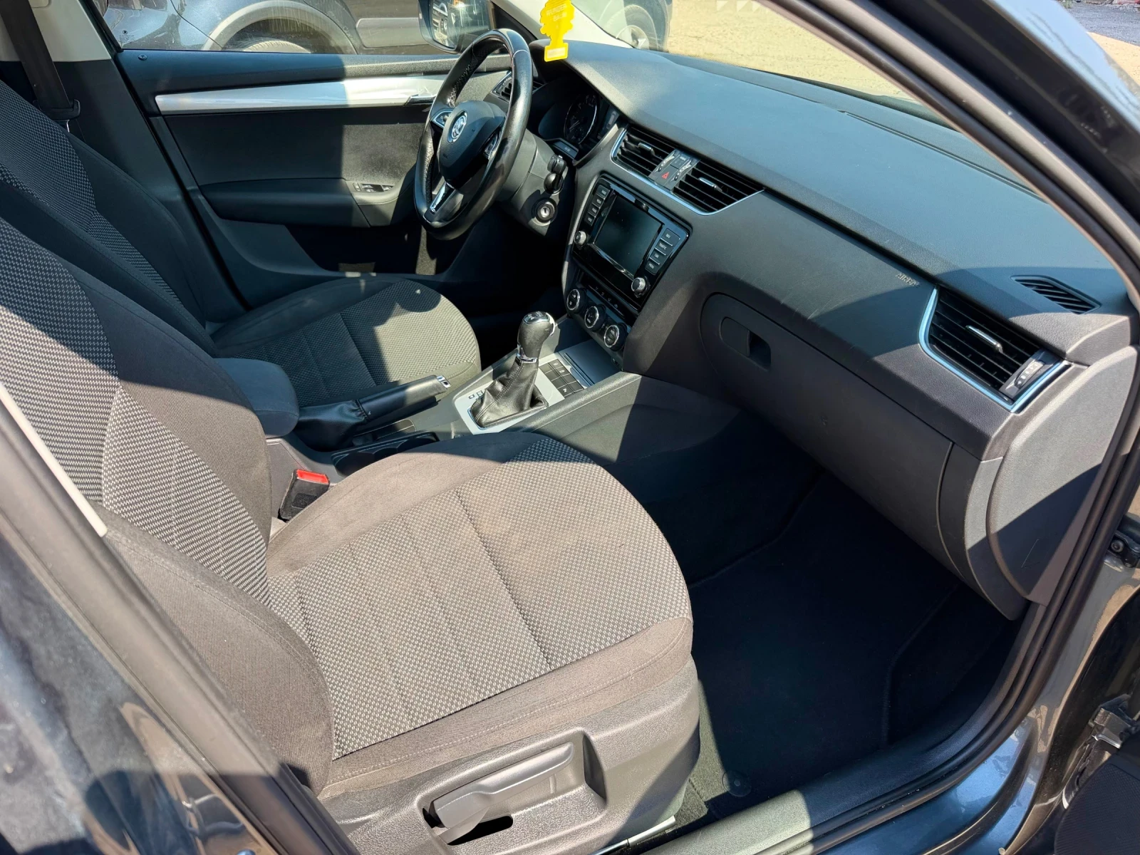 Skoda Octavia 1.8i / 4x4 / Автоматик, снимка 8 - Автомобили и джипове - 55502733
