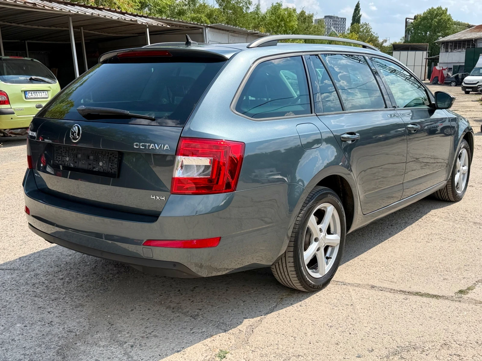 Skoda Octavia 1.8i / 4x4 / Автоматик, снимка 4 - Автомобили и джипове - 55502733