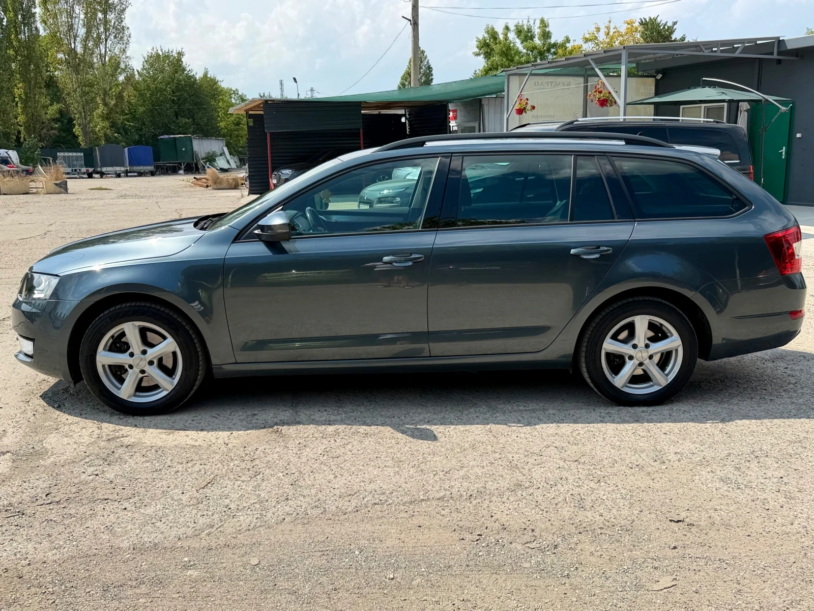 Skoda Octavia 1.8i / 4x4 / Автоматик, снимка 2 - Автомобили и джипове - 55502733