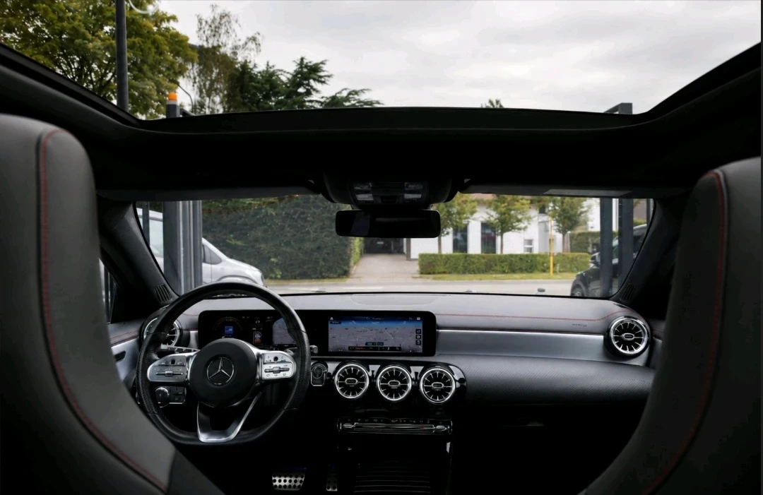 Mercedes-Benz CLA 250 Shooting brake, снимка 4 - Автомобили и джипове - 55532679