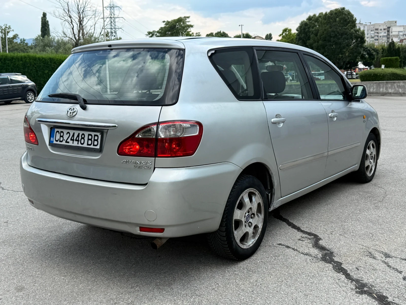 Toyota Avensis verso 2.0 dizel, снимка 4 - Автомобили и джипове - 55608098