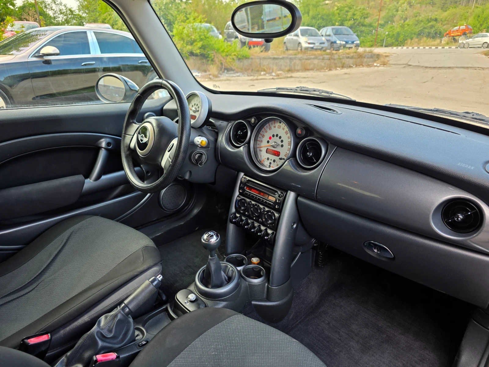 Mini Cooper = ONE= ПЕРФЕКТЕН= , снимка 6 - Автомобили и джипове - 55667312
