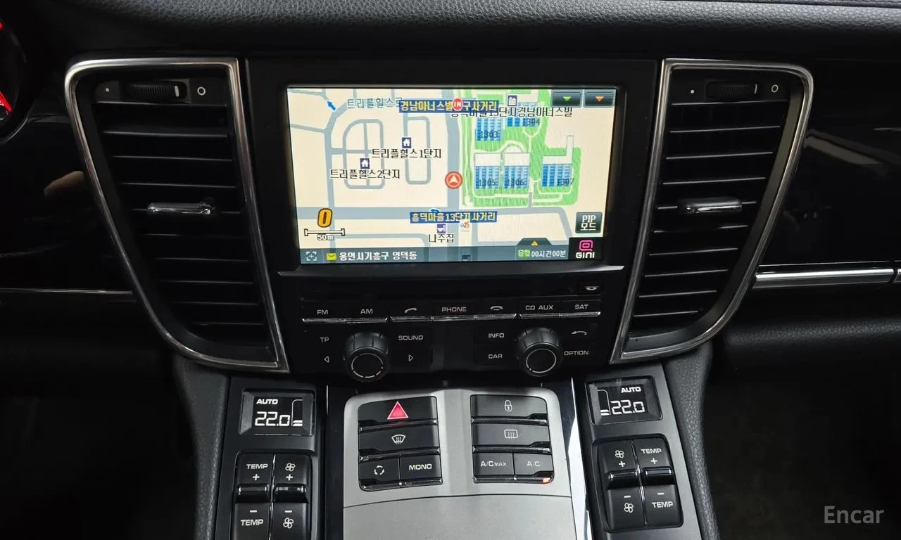 Porsche Panamera * 3.6 AWD * АВТОКРЕДИТ БЕЗ ПЪРВОНАЧАЛНА ВНОСКА* , снимка 13 - Автомобили и джипове - 56021696