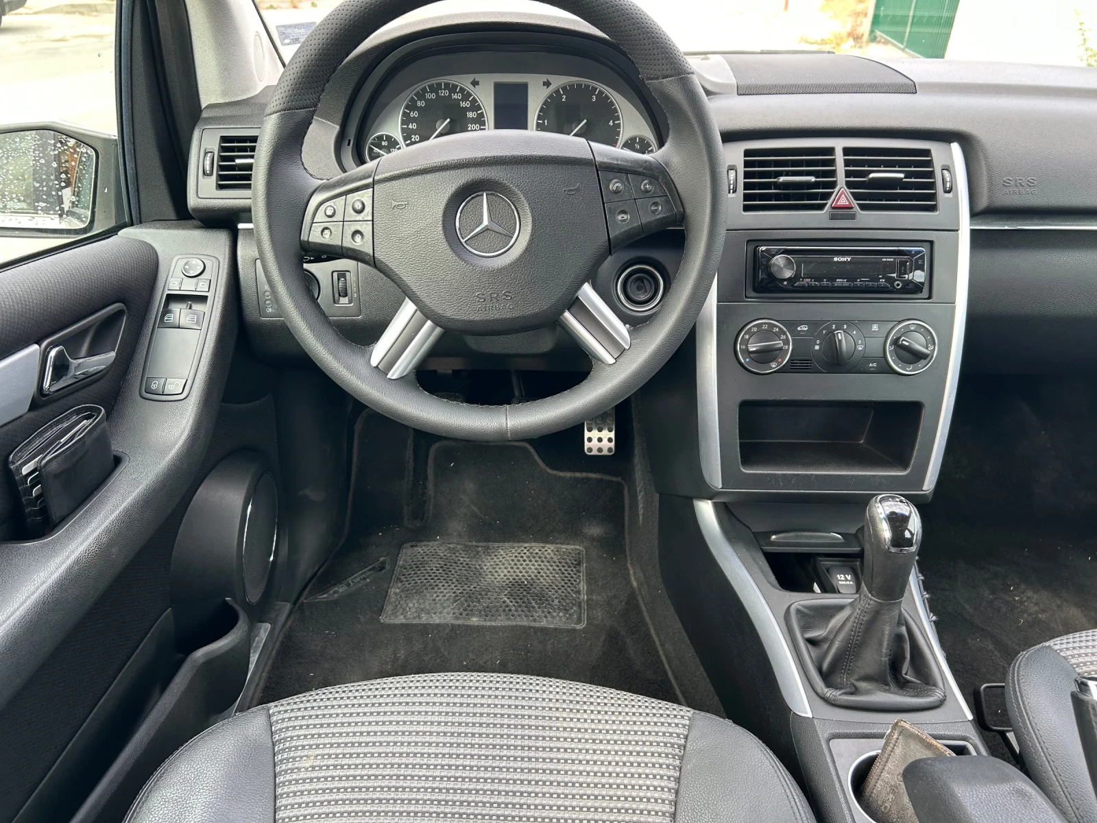 Mercedes-Benz B 180 2.0 CDI, снимка 7 - Автомобили и джипове - 56040210