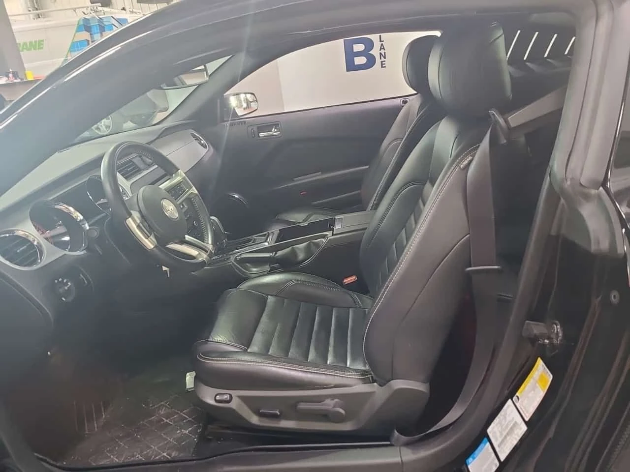 Ford Mustang * V6 PREMIUM * CARFAX * , снимка 5 - Автомобили и джипове - 56226653