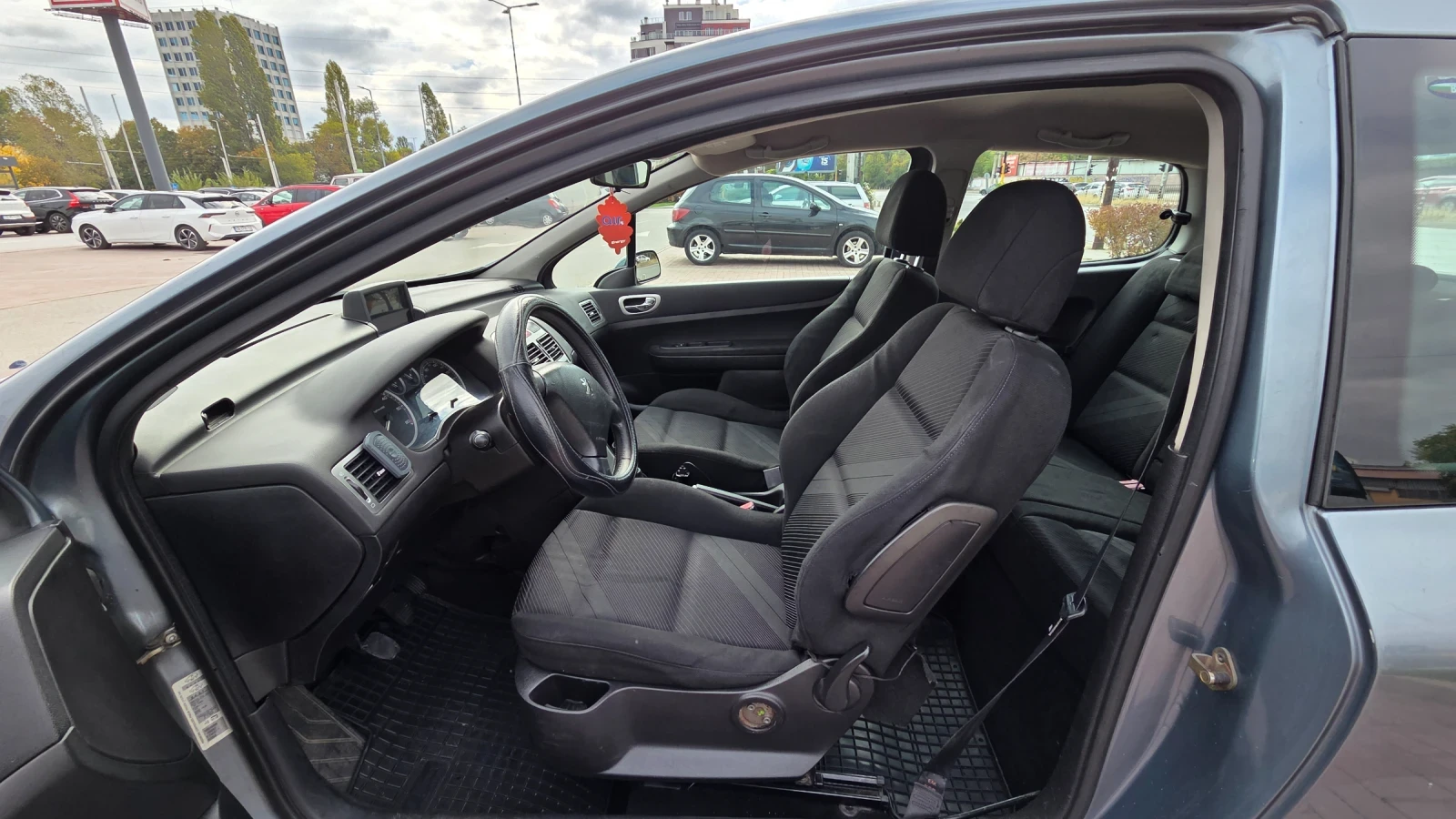Peugeot 307, снимка 11 - Автомобили и джипове - 56551858