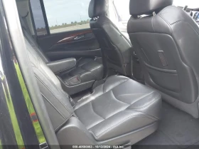 Cadillac Escalade ESV LUXURY, снимка 11