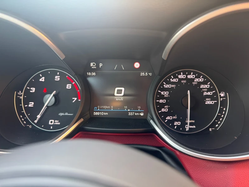Alfa Romeo Stelvio TI Sport Q4 2.0/280/PANO/LSD DIFF, снимка 9 - Автомобили и джипове - 52499628