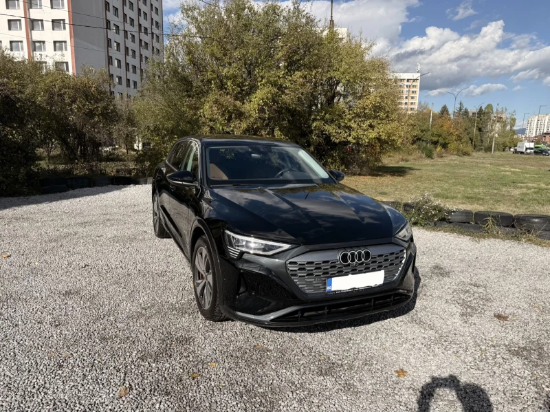 Audi E-Tron Q8 55 114kwh Quattro, снимка 3 - Автомобили и джипове - 52568921