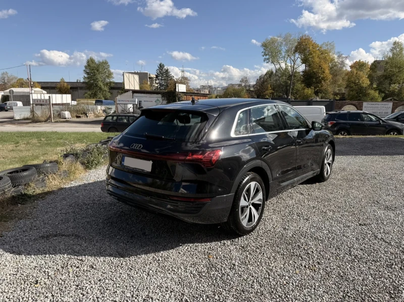 Audi E-Tron Q8 55 114kwh Quattro, снимка 7 - Автомобили и джипове - 52568921