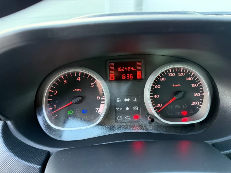 Dacia Duster 1.6I * GPL * ЧИСТО НОВА * ЛИЗИНГ, снимка 12 - Автомобили и джипове - 52804494