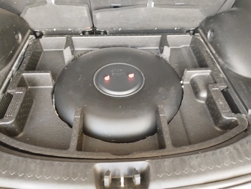 Kia Sportage AWD 2.4MPI Аuto + Газ, снимка 8 - Автомобили и джипове - 53459502