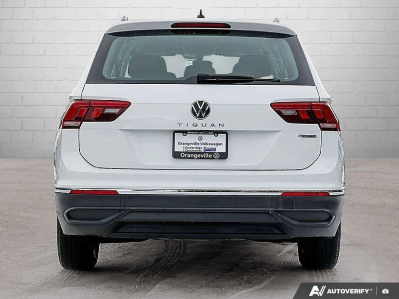 VW Tiguan * TrendlineONE OWNER, ACCIDENT FREE, AWD, THIRD RO, снимка 9 - Автомобили и джипове - 53572871
