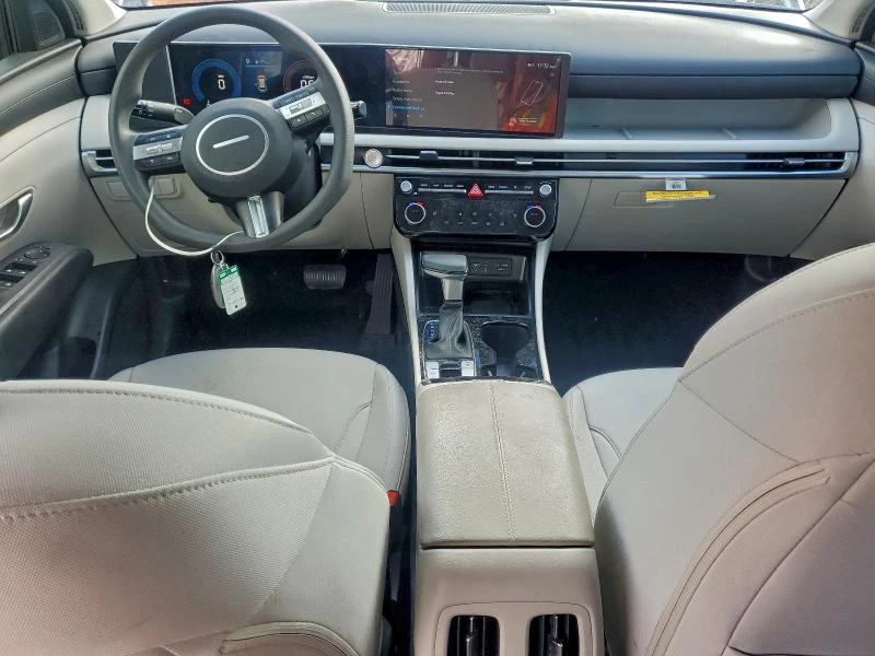 Hyundai Tucson 2.5L 4 Front-wheel Drive, снимка 14 - Автомобили и джипове - 53570800