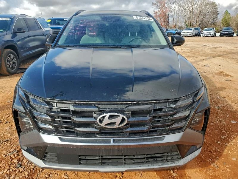 Hyundai Tucson 2.5L 4 Front-wheel Drive, снимка 11 - Автомобили и джипове - 53570800