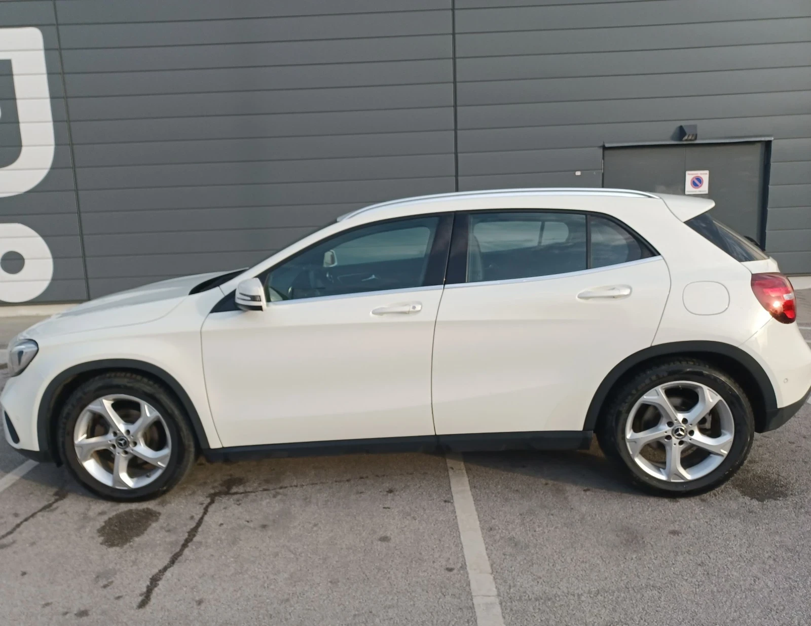 Mercedes-Benz GLA 200  - изображение 3