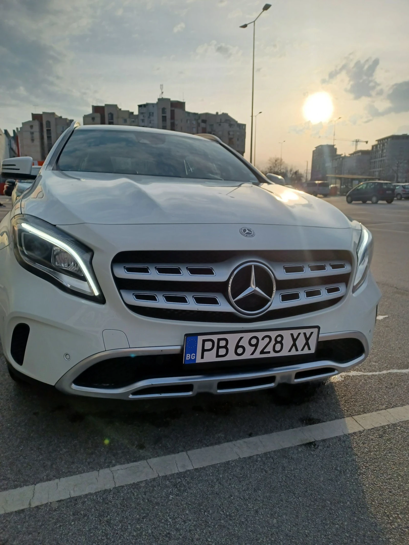 Mercedes-Benz GLA 200  - изображение 2