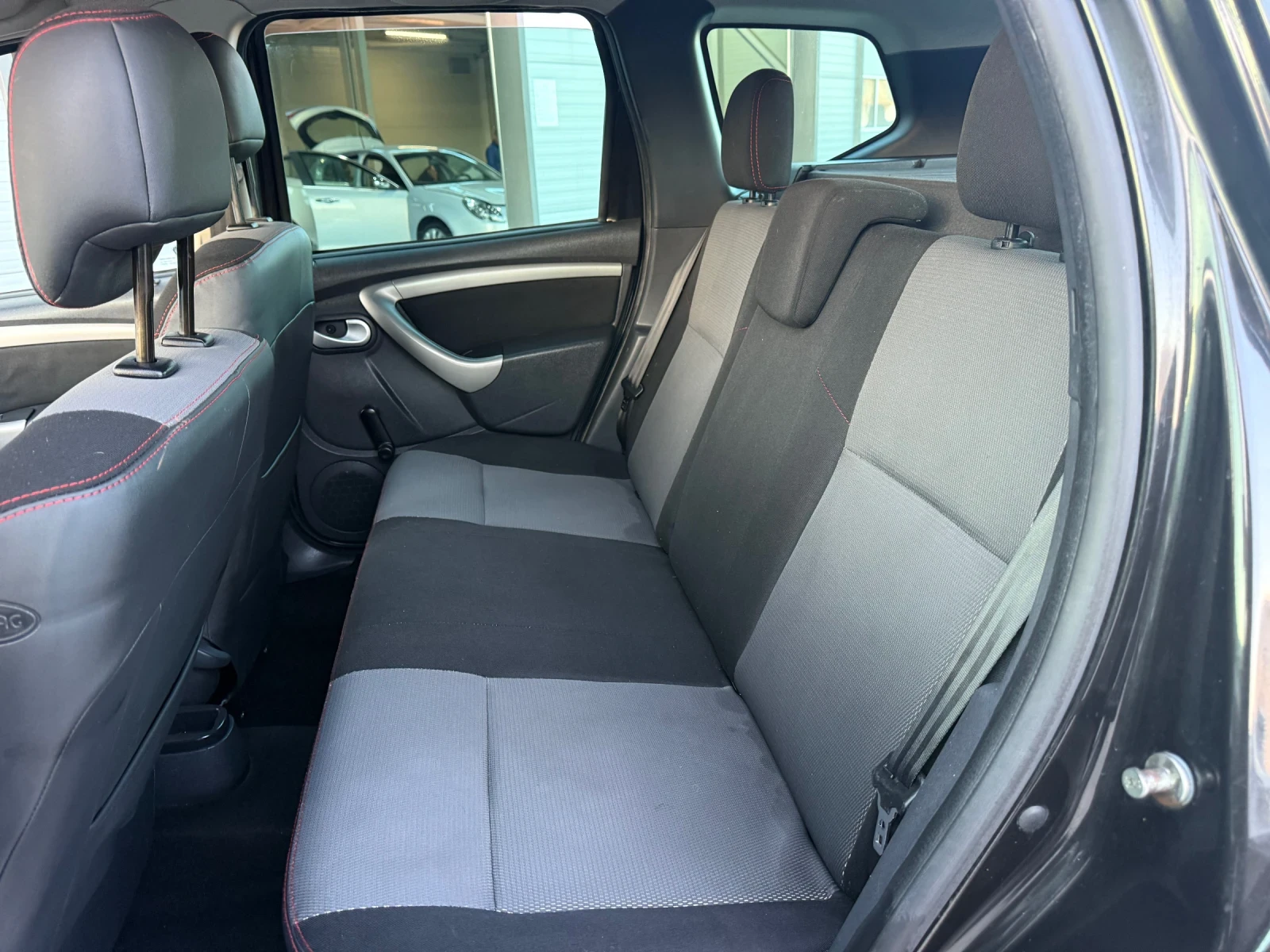 Dacia Duster 1.6I * GPL * ����� ���� * ������ | Mobile.bg � ����������� 7