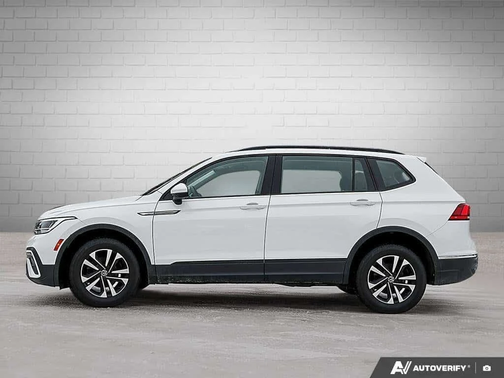VW Tiguan * TrendlineONE OWNER, ACCIDENT FREE, AWD, THIRD RO - изображение 6