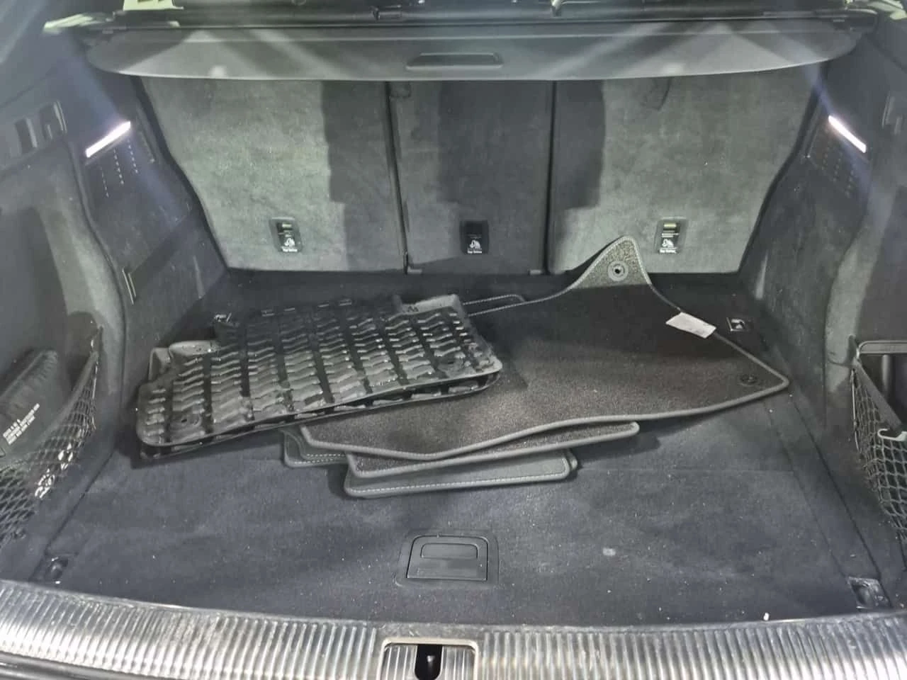 Audi SQ5 * TECHNIK * CARFAX * ЦЕНА ДО БГ, снимка 14 - Автомобили и джипове - 54268406