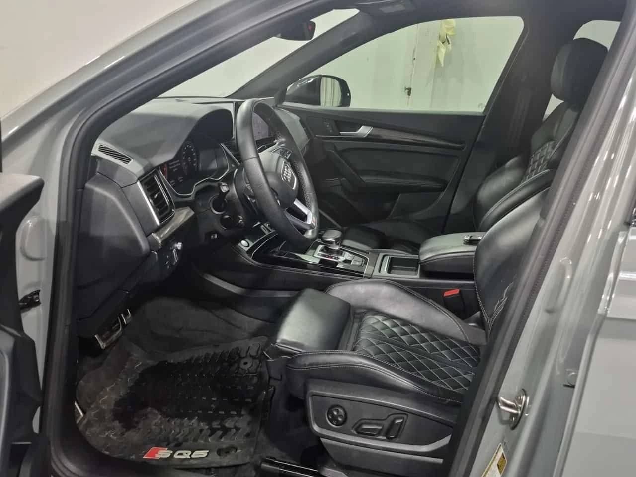 Audi SQ5 * TECHNIK * CARFAX * ЦЕНА ДО БГ, снимка 7 - Автомобили и джипове - 54268406