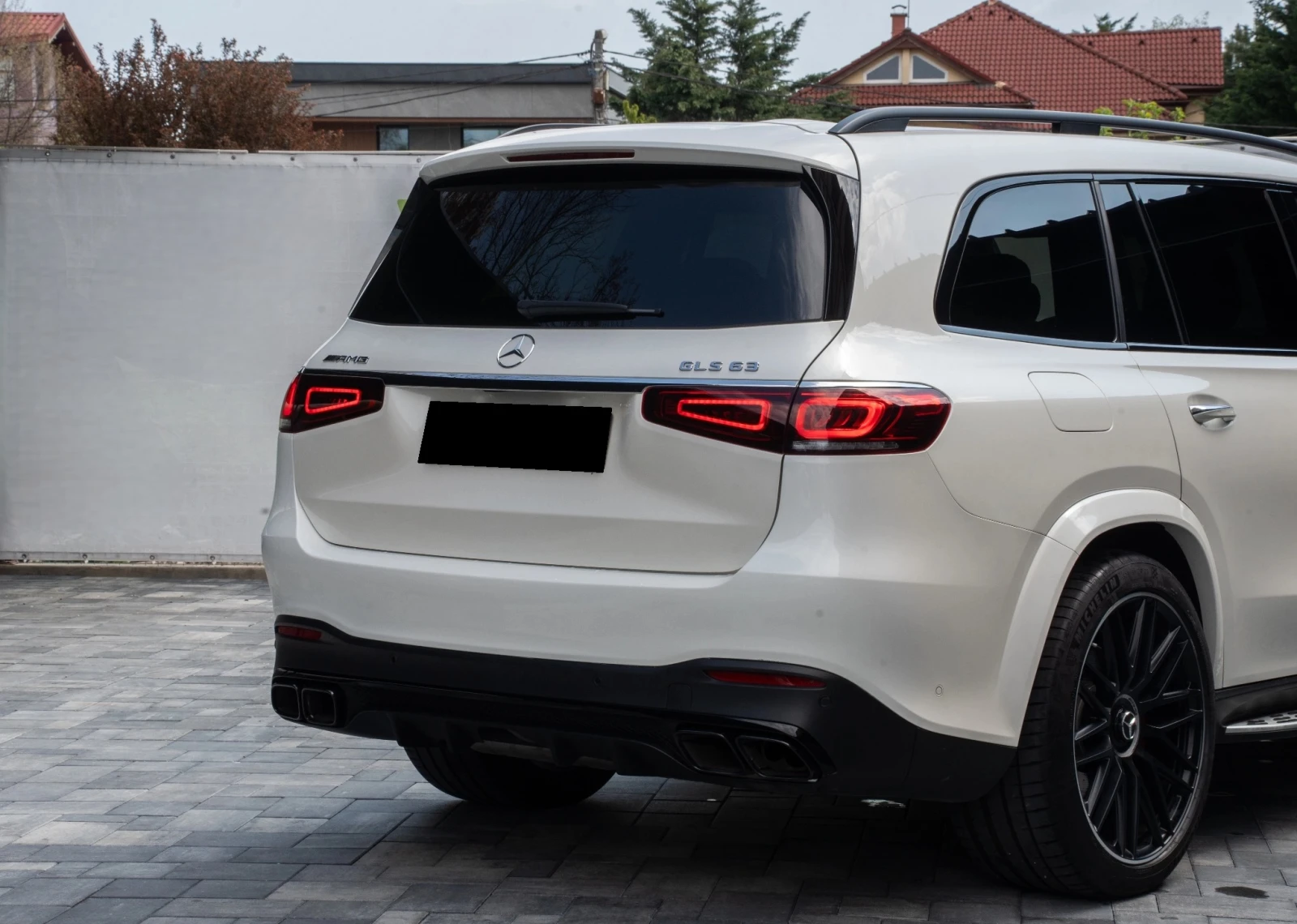 Mercedes-Benz GLS 63 AMG 4Matic+ , снимка 5 - Автомобили и джипове - 54351151