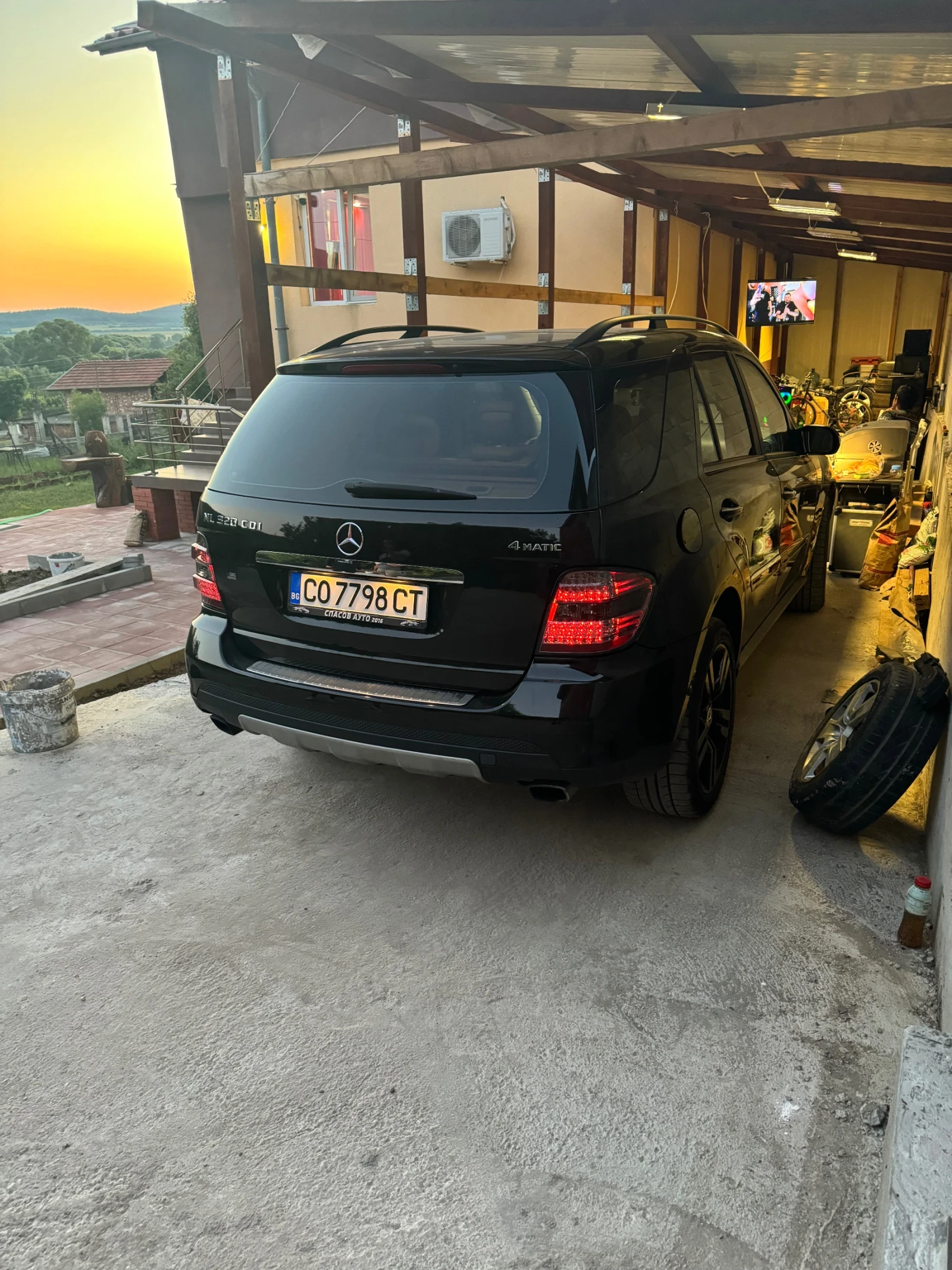 Mercedes-Benz ML 320, снимка 14 - Автомобили и джипове - 54526438