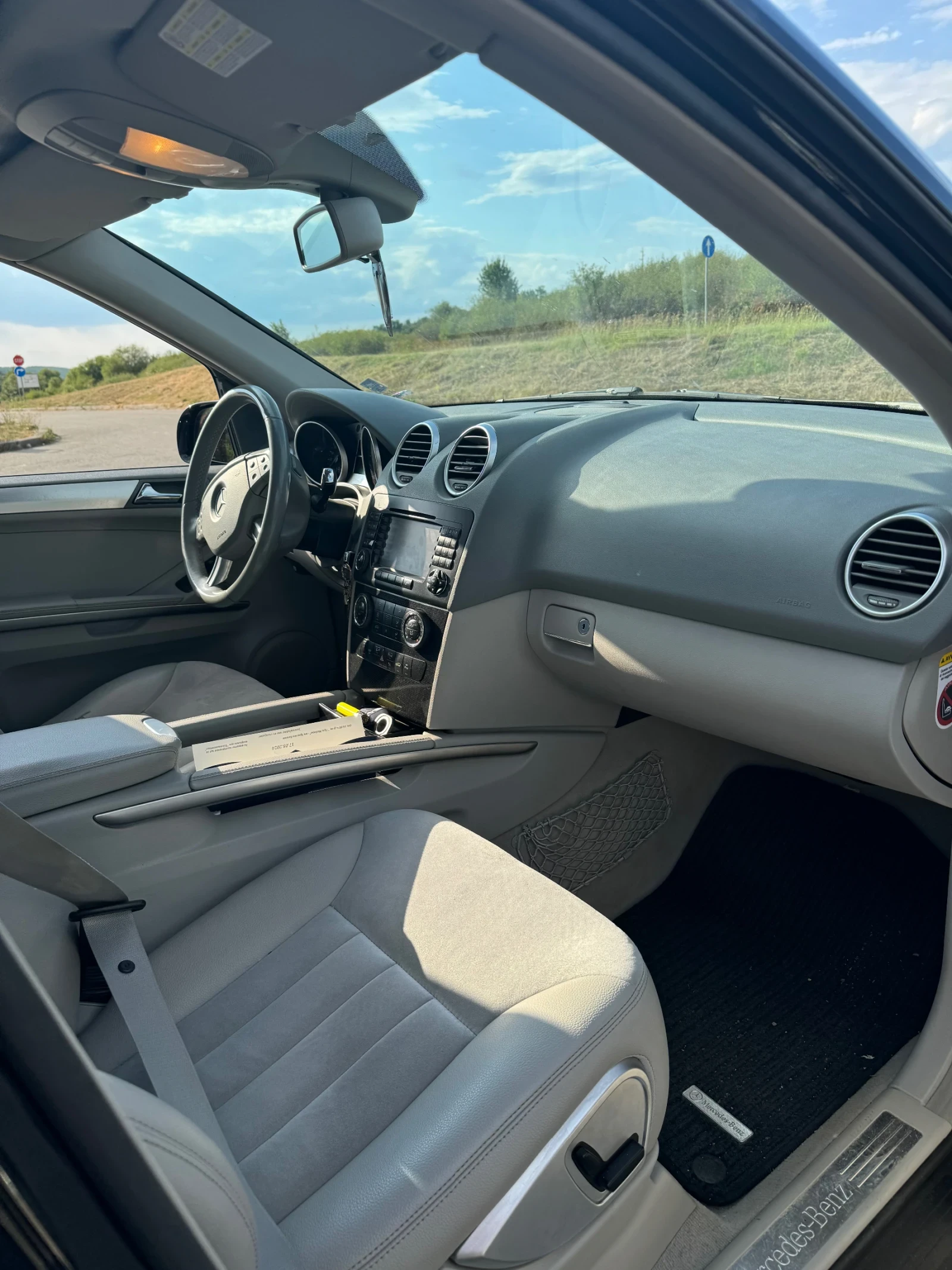 Mercedes-Benz ML 320, снимка 4 - Автомобили и джипове - 54526438