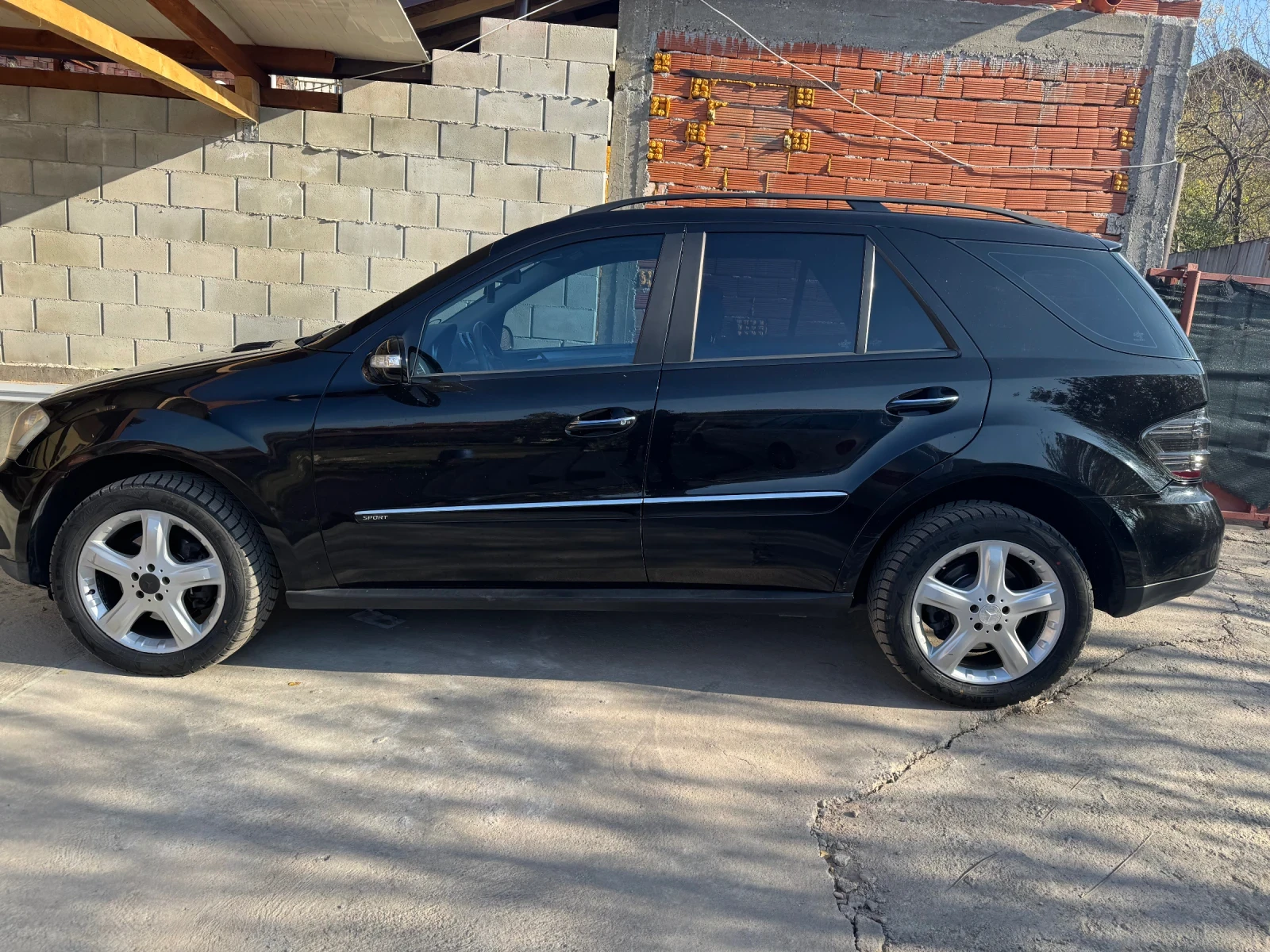Mercedes-Benz ML 320, снимка 2 - Автомобили и джипове - 54526438