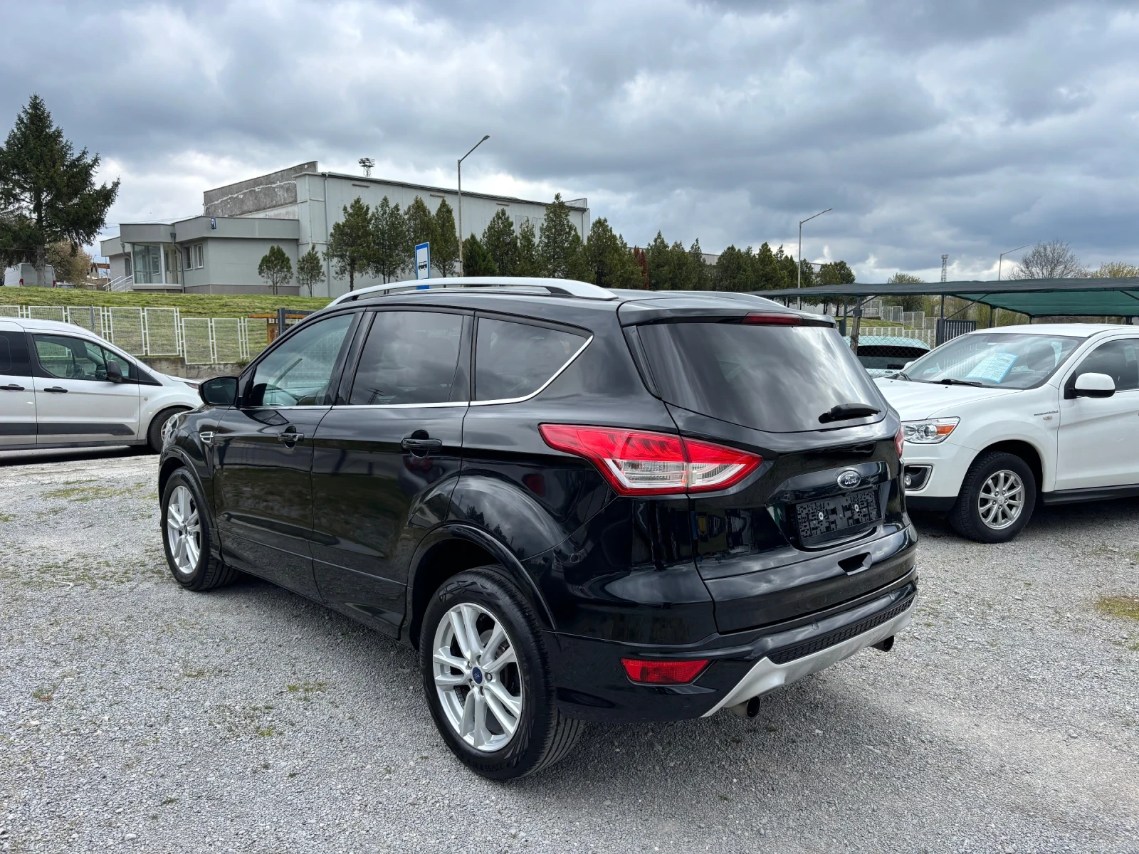 Ford Kuga ВНОС ШВЕЙЦАРИЯ! 143876км , снимка 3 - Автомобили и джипове - 54622394