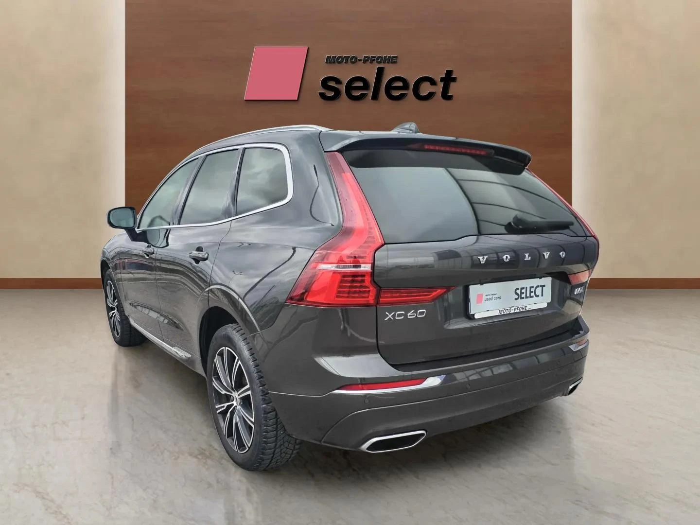 Volvo XC60 2.0 D5, снимка 7 - Автомобили и джипове - 54804511
