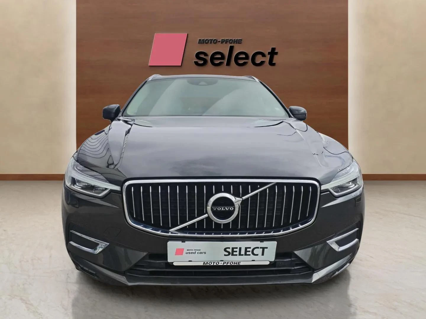 Volvo XC60 2.0 D5, снимка 2 - Автомобили и джипове - 54804511