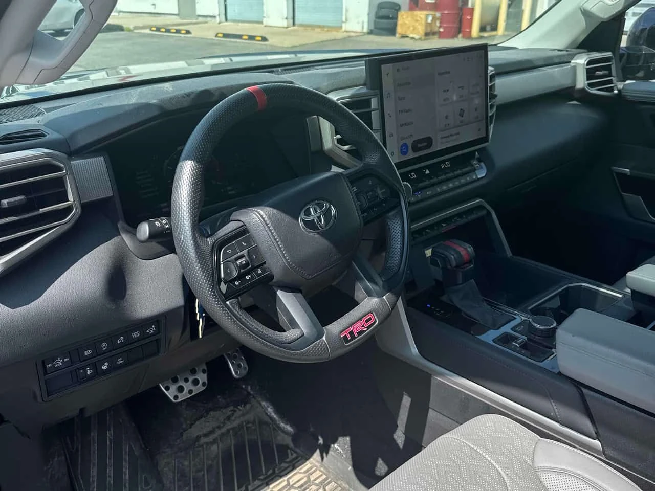 Toyota Tundra * Limited * АВТОКРЕДИТ БЕЗ ПЪРВОНАЧАЛНА ВНОСКА* , снимка 5 - Автомобили и джипове - 55183145