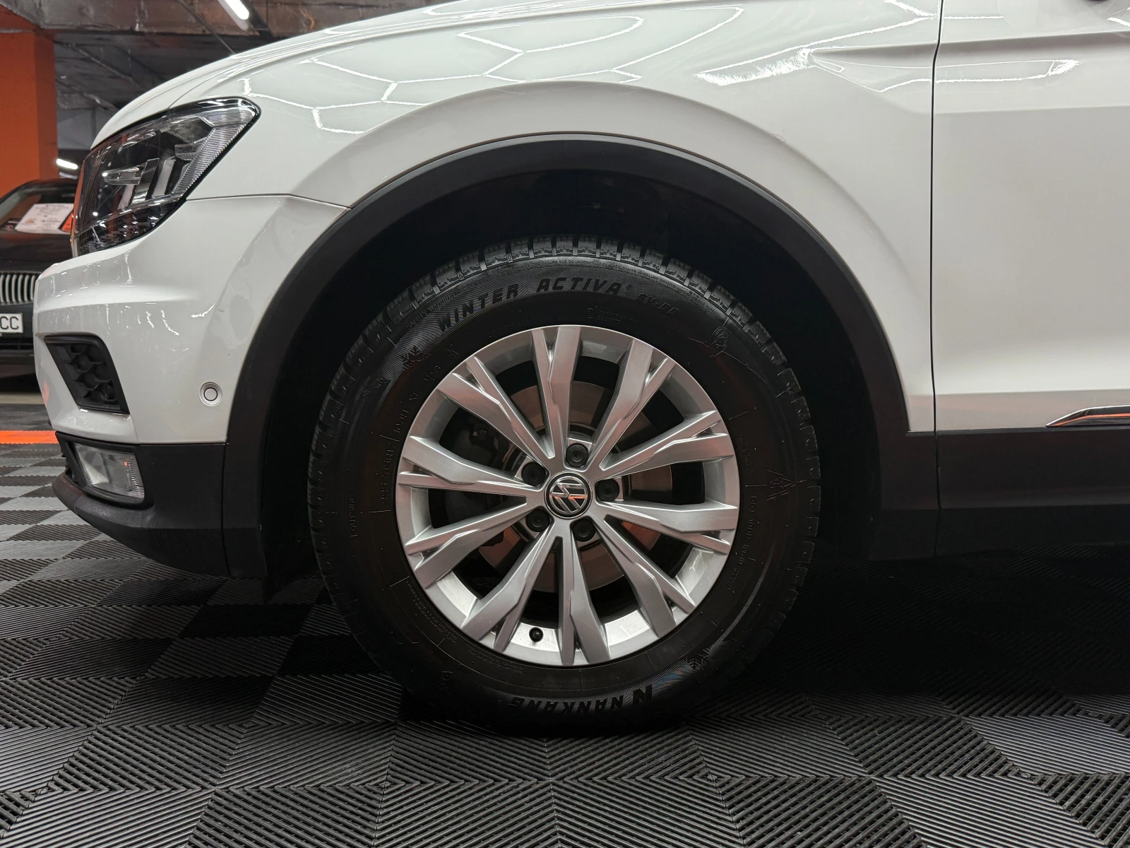 VW Tiguan 2.0d 150 к.с./ГАРАНЦИЯ, снимка 5 - Автомобили и джипове - 55537101