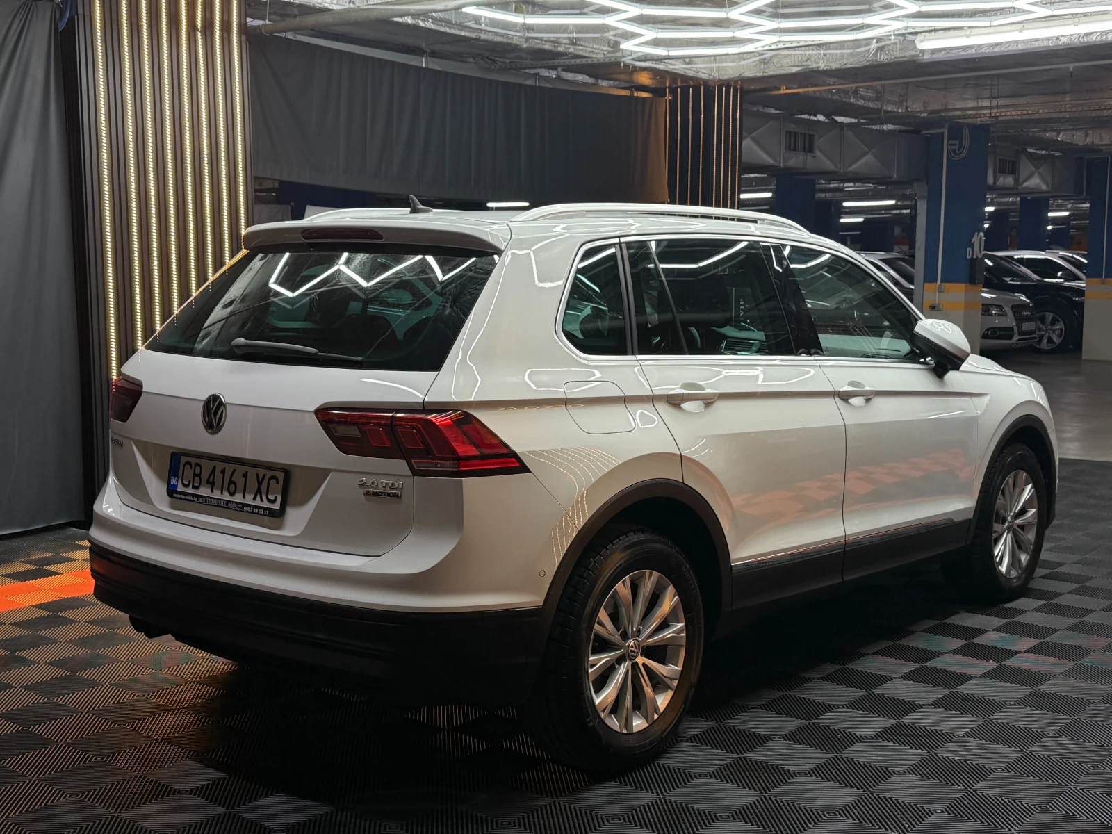 VW Tiguan 2.0d 150 к.с./ГАРАНЦИЯ, снимка 3 - Автомобили и джипове - 55537101