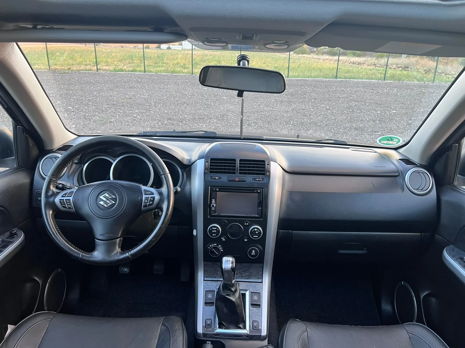 Suzuki Grand vitara 1.9DDIS//NAVI/4x4/камера , снимка 9 - Автомобили и джипове - 55739437