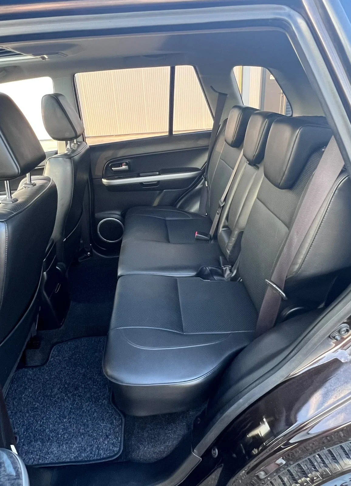 Suzuki Grand vitara 1.9DDIS//NAVI/4x4/камера , снимка 8 - Автомобили и джипове - 55739437