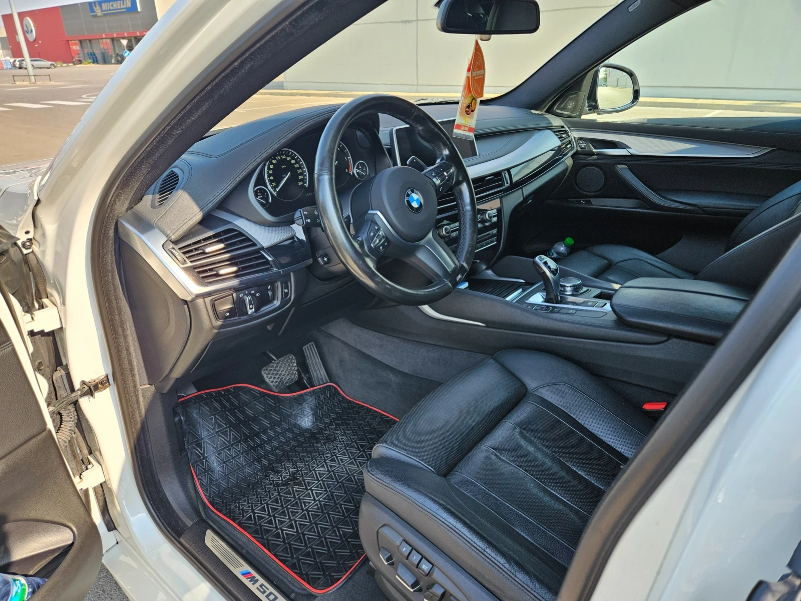 BMW X6 M50D   PERFORMANCE, снимка 11 - Автомобили и джипове - 56130509