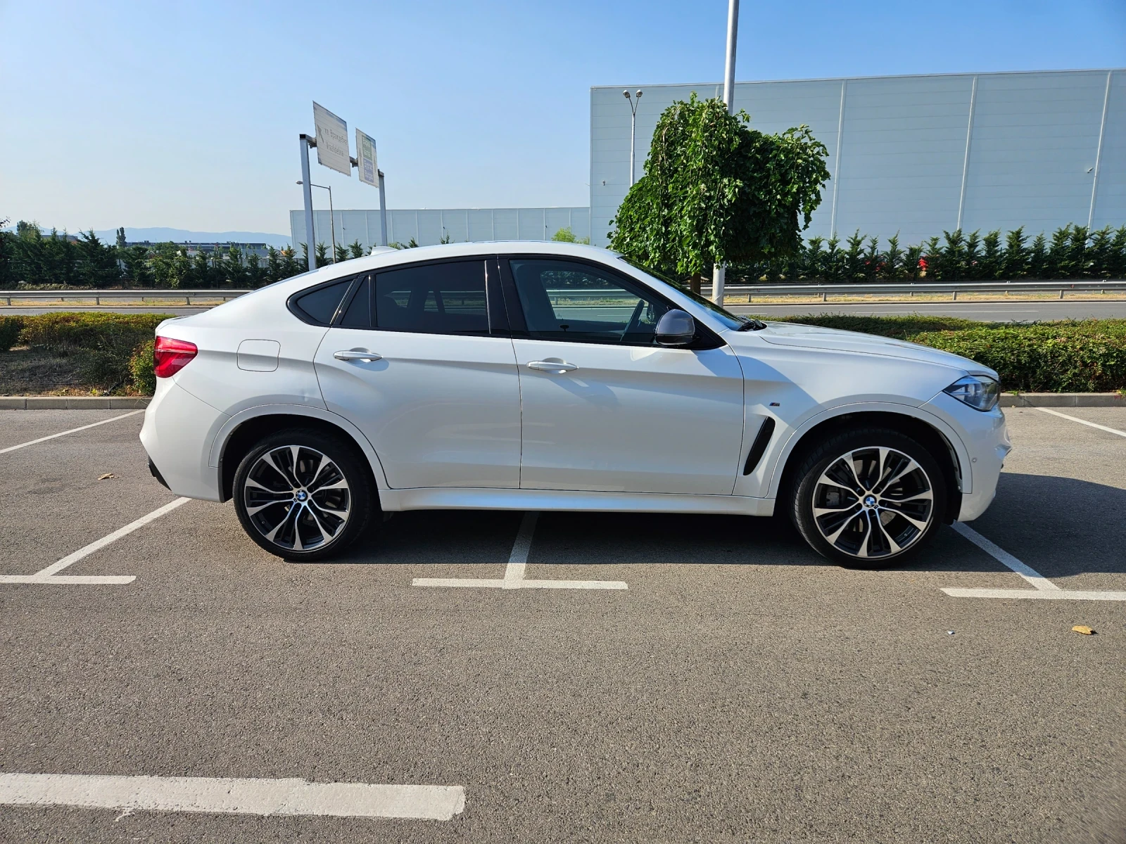 BMW X6 M50D   PERFORMANCE, снимка 3 - Автомобили и джипове - 56130509