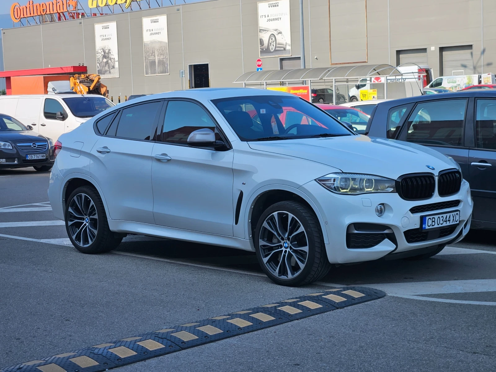 BMW X6 M50D   PERFORMANCE, снимка 6 - Автомобили и джипове - 56130509