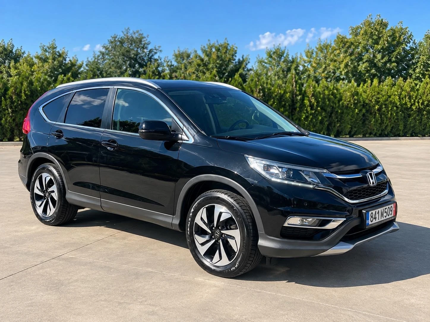 Honda Cr-v LED* 4x4* Camera* Alcantara, снимка 4 - Автомобили и джипове - 56259698