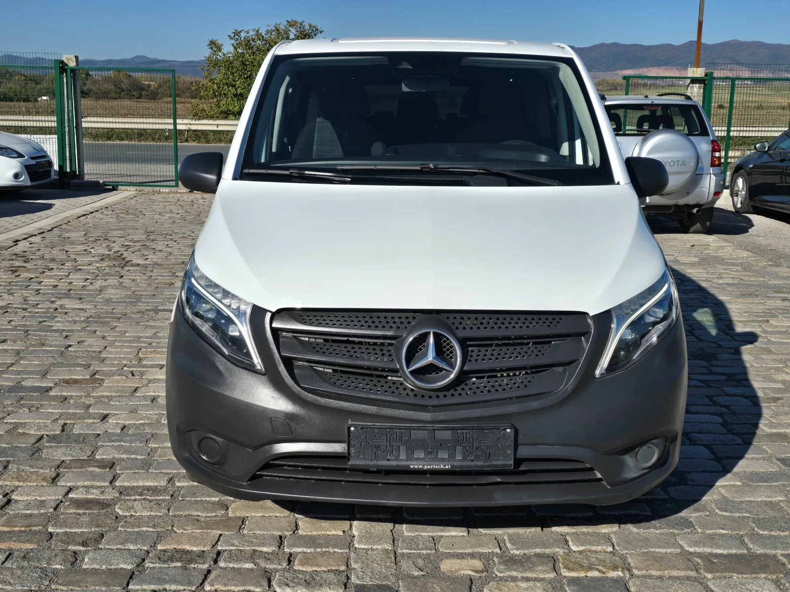 Mercedes-Benz Vito 2.2D 136 к.с. 8 места ЕВРО 6 2019 година - изображение 2