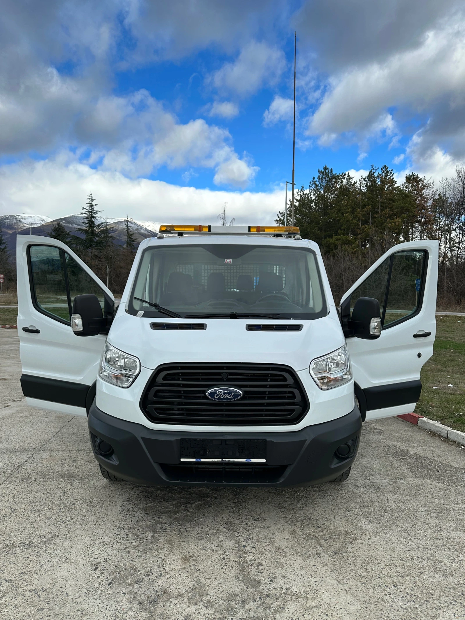 Ford Transit 2.2 TDCi 4x4 6+ 1 Места Серв.История Климатик Печк - изображение 2