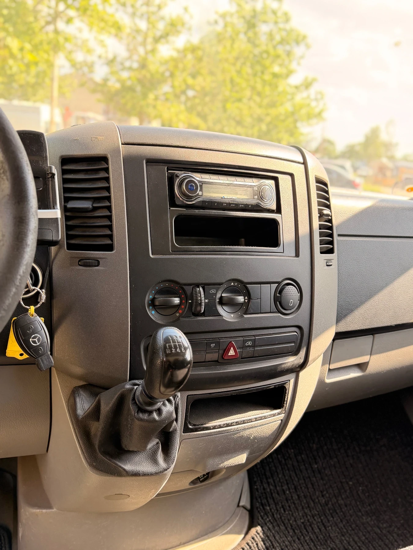 Mercedes-Benz Sprinter 515 НОВ ВНОС/ДВОЙНА ГУМА ДО 3.5Т/4, 50м ФУРГОН/, снимка 9 - Бусове и автобуси - 54701768