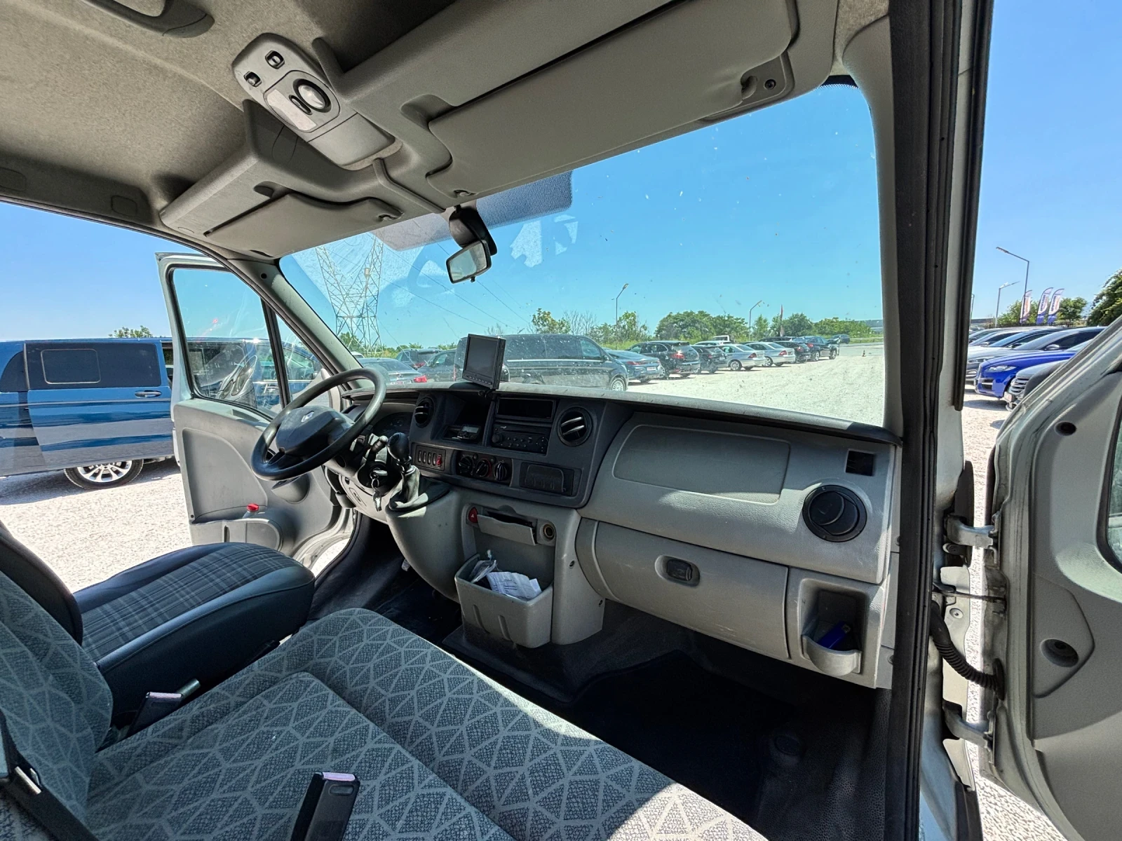 Renault Master СТЪЛБА/ПЕЧКА/120К.С., снимка 8 - Бусове и автобуси - 55633823