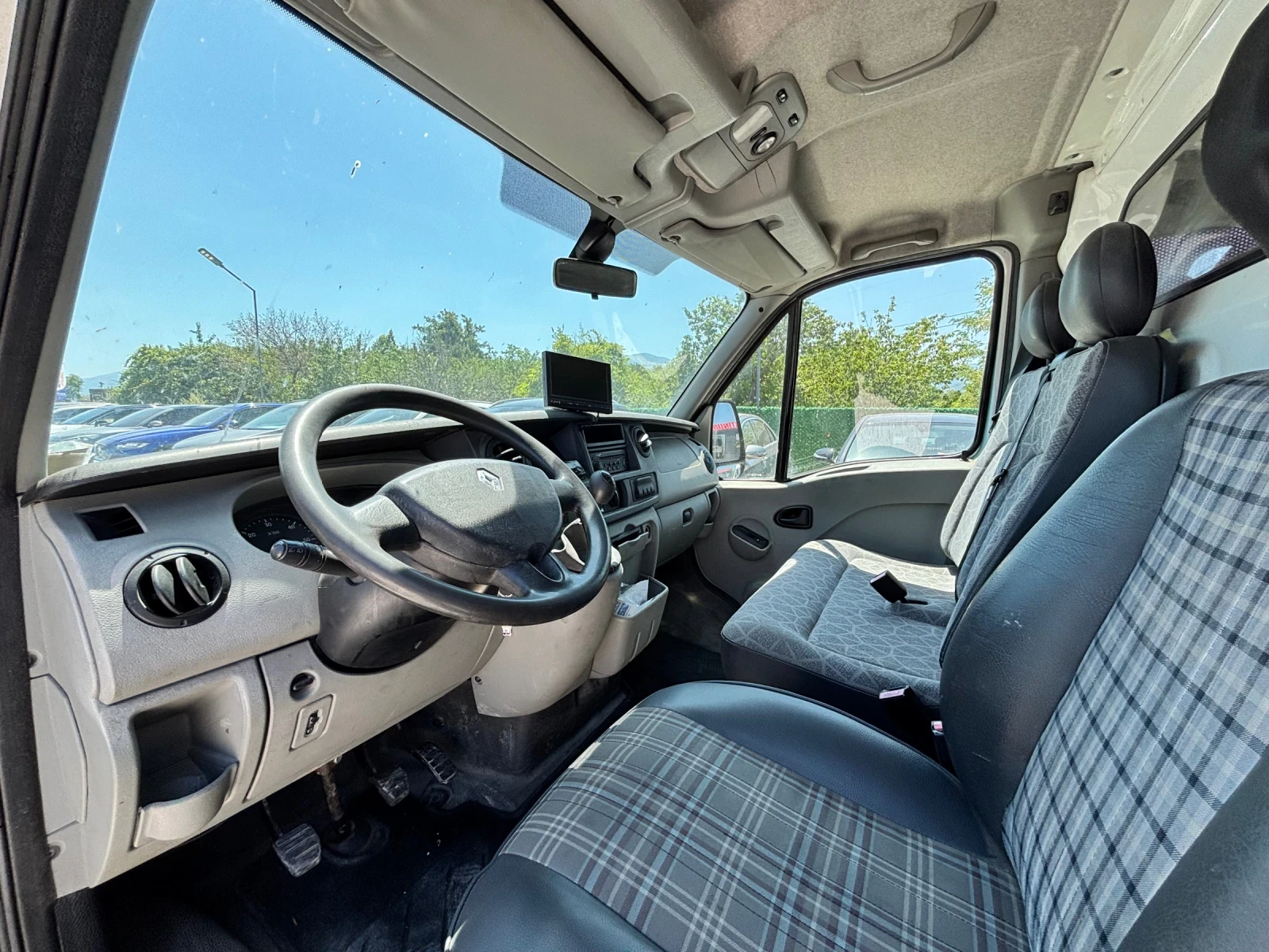 Renault Master СТЪЛБА/ПЕЧКА/120К.С., снимка 7 - Бусове и автобуси - 55633823