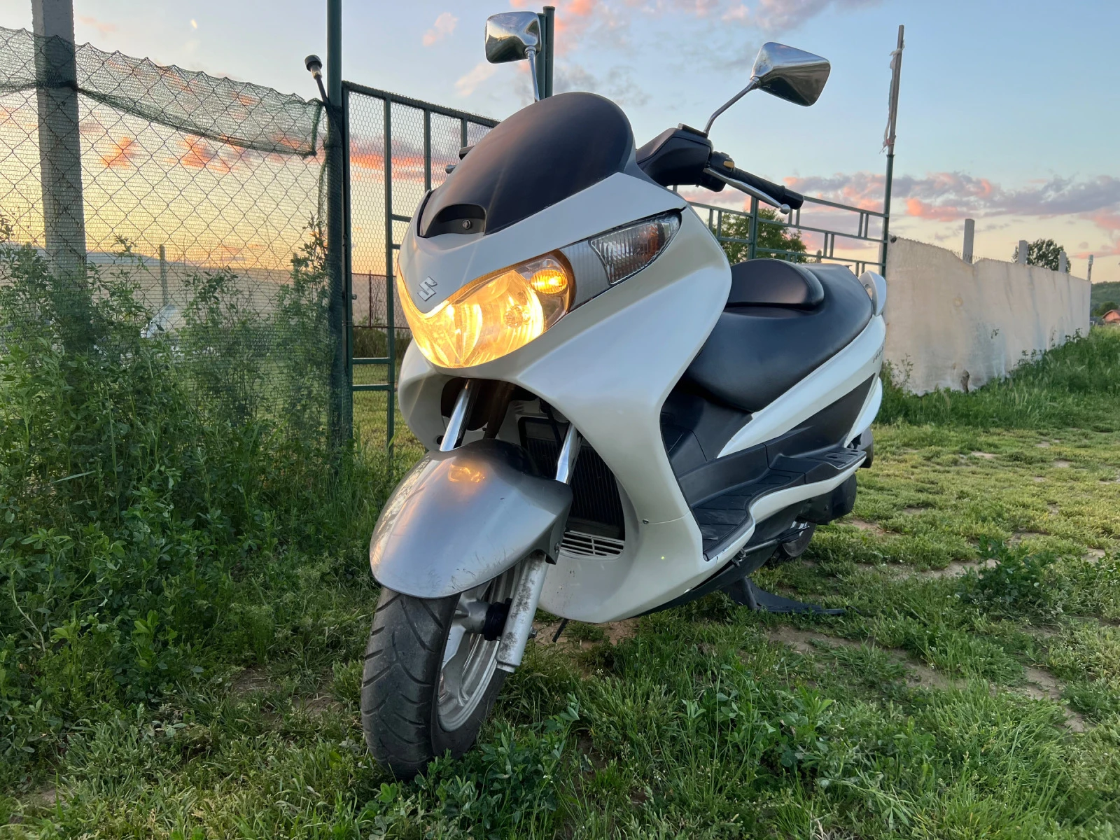 Suzuki Burgman 200i - изображение 6