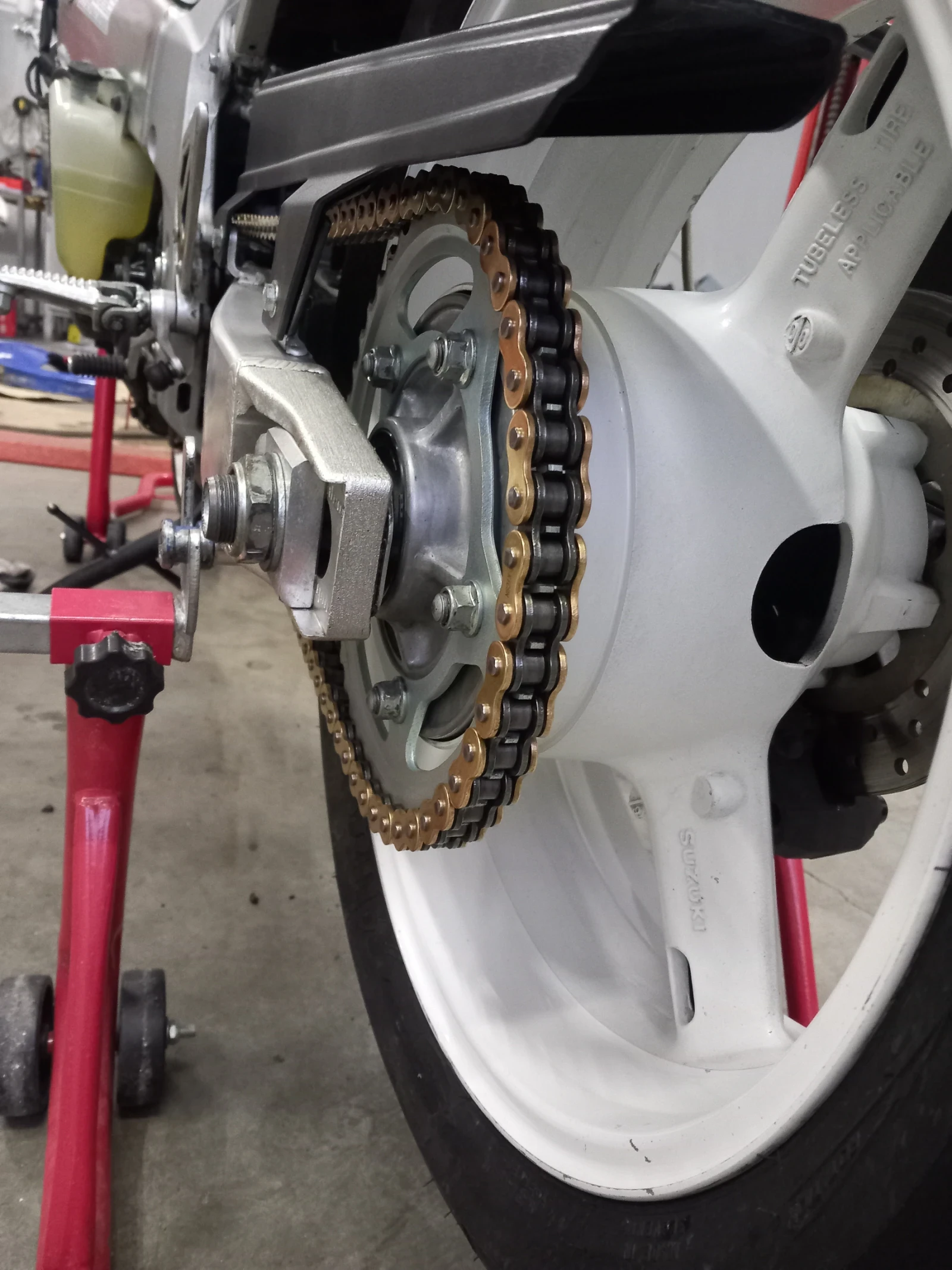 Suzuki Gsxr K1 - изображение 6